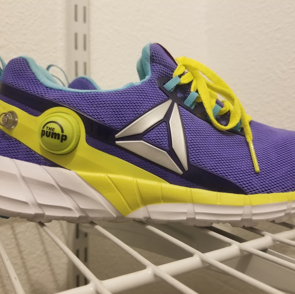 Reebok [The Pump]. Size 3.5Y